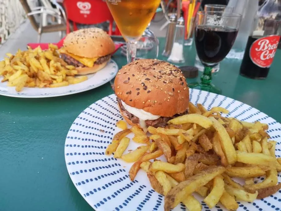 Burger Chèvre Miel Une Tuerie